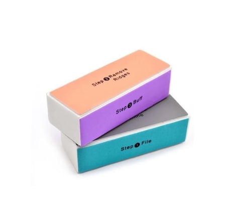 المبرد الملمع للاظافر