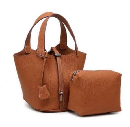 بيكوتان | Brown