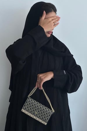 W17