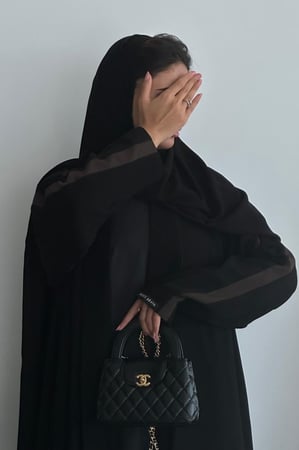 W16