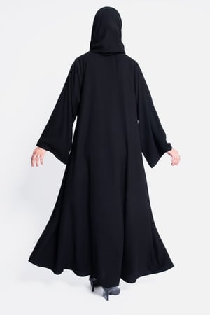 عباية كلوش من الكريب