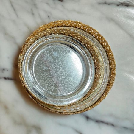 صحون تقديم صغيرة معدنية باللون الذهبي والفضي من قطعتين | عصرية وأنيقة