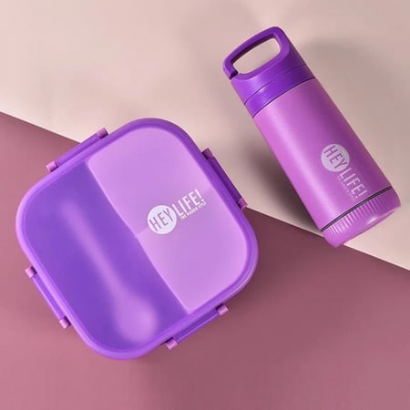 لانش بوكس مربعة مع مطارة ماء (متوفر 3 الوان)