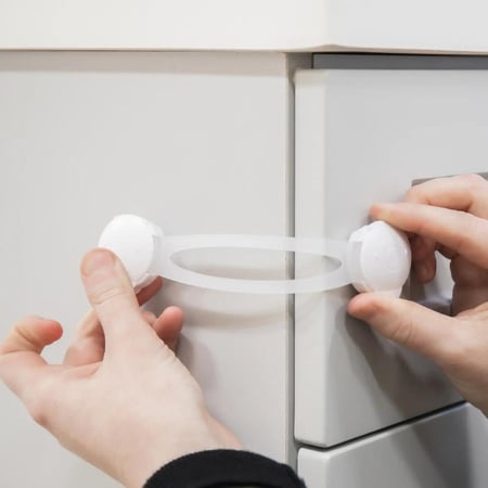 قفل امان للأطفال لاصق لتأمين الأدراج والدواليب | 4 قطع