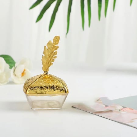 علب توزيعات بلاستيك ( 3 حبة ) شفاف بغطاء ذهبي