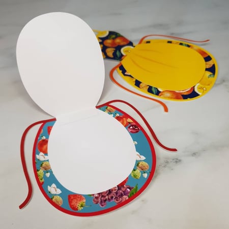 كرت المريلة