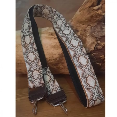 ستراب كميرا او حزام حقيبة بتطريز السدو