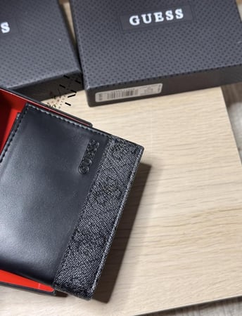 محفظة جيس رجالي