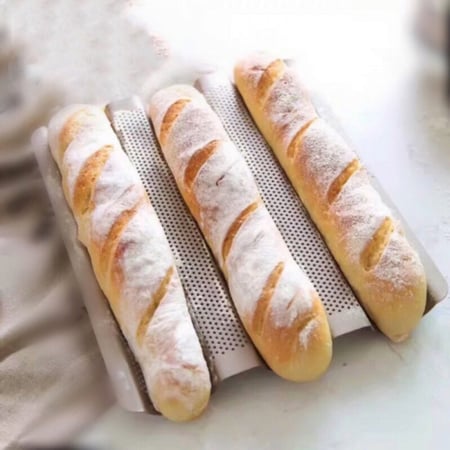 صينية الخبز الفرنسي الباغيت