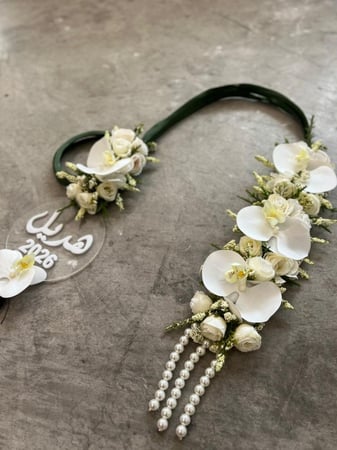 عقد تخرج فاخر