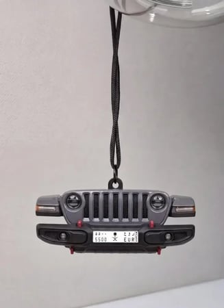 تعليقة سيارة صمم واجهة سيارتك