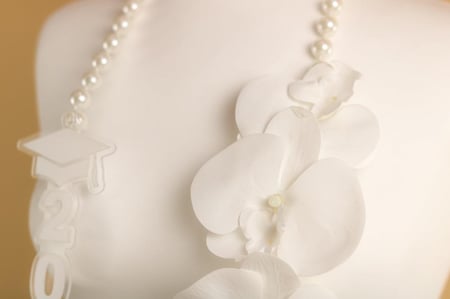 عقد ورد اوركيد