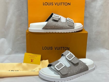 نعال رجالي لويس فيتون LV١