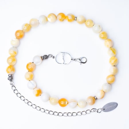 إسورة السبح بحجر صدف اصفر مع حرف