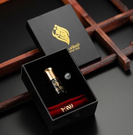 دهن عود كمبودي فواح