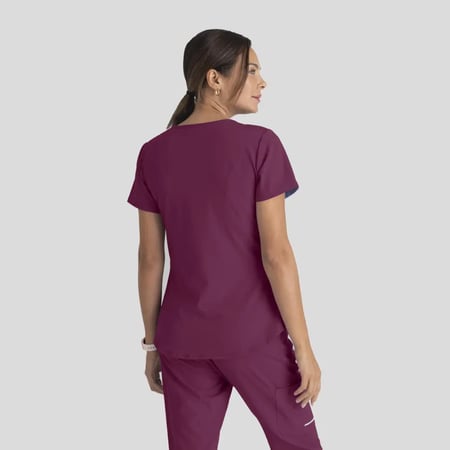 بلوزة سكيتشرز لون عنابي | Wine