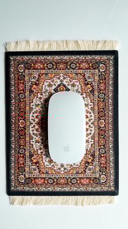 ماوس باد السجاد اسود مزخرف .