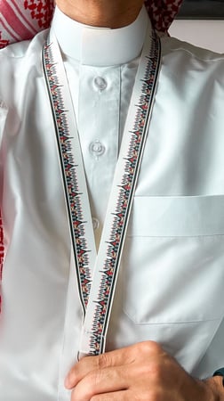 تعليقة بطاقة عمل القط عسيري 1