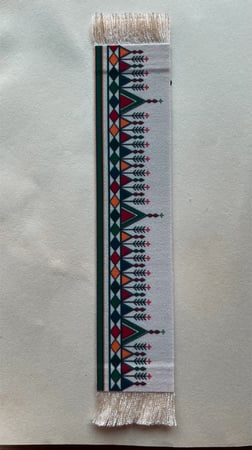 فاصل سجادة بتطريز القط العسيري { مقوى }