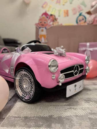 سيارة مرسيدس كلاسيك بنكي