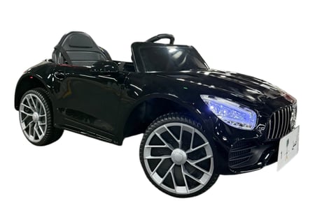 سيارة مرسيدس بنز الفخم