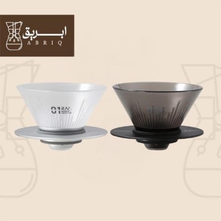 قمع ترشيح V60 مقاس 01 من إبريق باللونين الأبيض والرصاصي