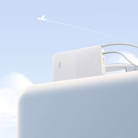 بيسوس - بطارية متنقلة بقدرة 10000ملي امبير بقوة 22.5 واط مع سلك تايب سي مدمج وشاشه رقمية ومنفذ يوا اس بي وتايب سي - ابيض