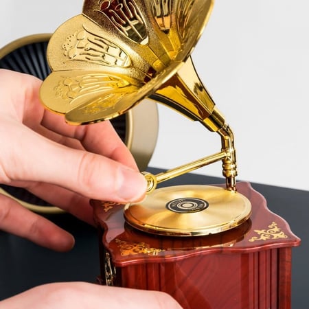 الجراموفون الموسيقى