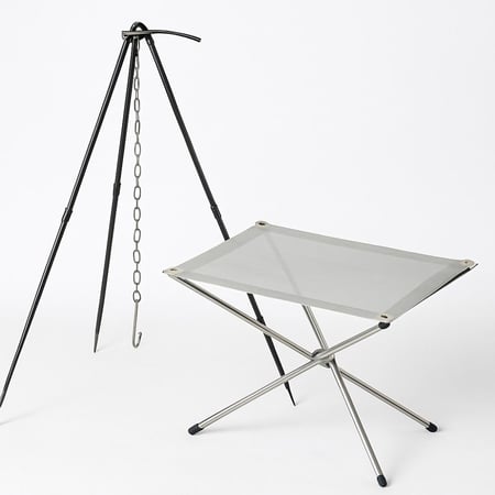 حامل ثلاثي + مشب شبك