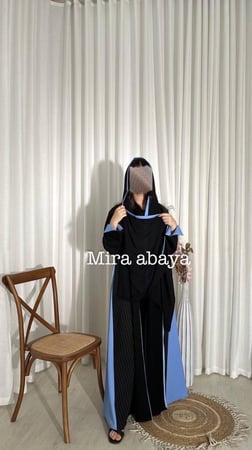 عباية الورا بقماش مخطط