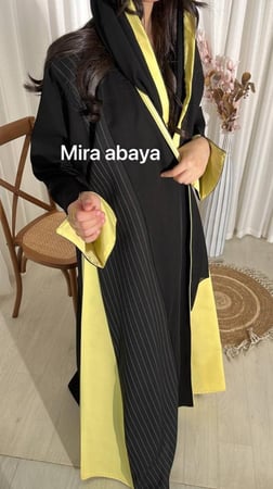 عباية الورا بقماش مخطط