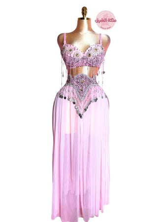 بدلة رقص الملكة كاراميلا (وردي)