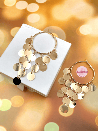 حلق ذهبي شعبي