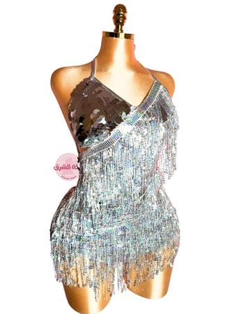 بدلة رقص قصيرة