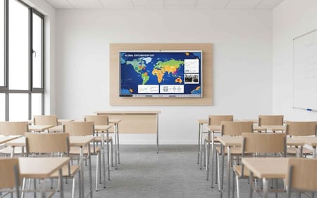 شاشة سبارك التفاعلية، شاشة لمس 110 بوصة، بدقة 4K UHD، ذاكرة رام 32 جيجابايت، سعة تخزين 256 جيجابايت .فيديو كونفرنس 48 ميجا بيكسل و 8 مايكروفونات، SPARQ SMART Interactive Screens