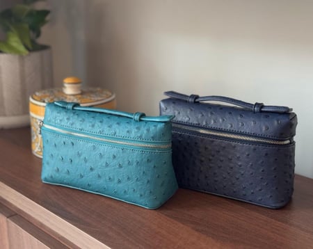 كروس بودي | sky blue ostrich