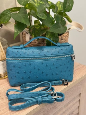 كروس بودي | sky blue ostrich
