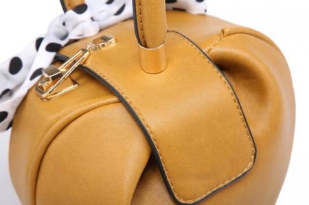 حقيبة انيقة مع سكارف | green