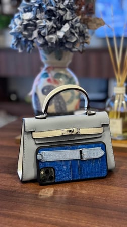 سمول هاندباق baby blue & white 22cm