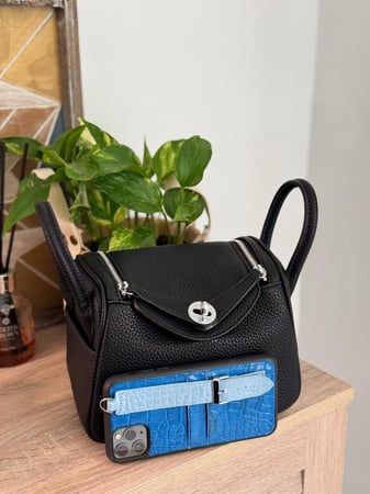 حقيبة كروس | أسود 22cm حجم وسط M