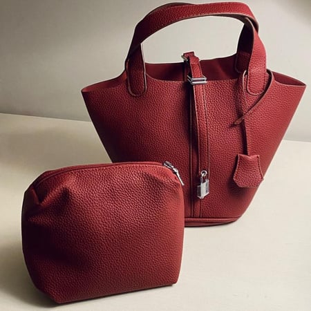 بيكوتان | Red