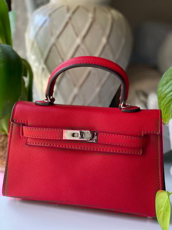 سمول هاندباق مقاس 22 | Red