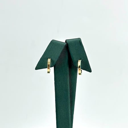 حلق ذهب اصفر عيار 18 من مجوهرات الشلوي