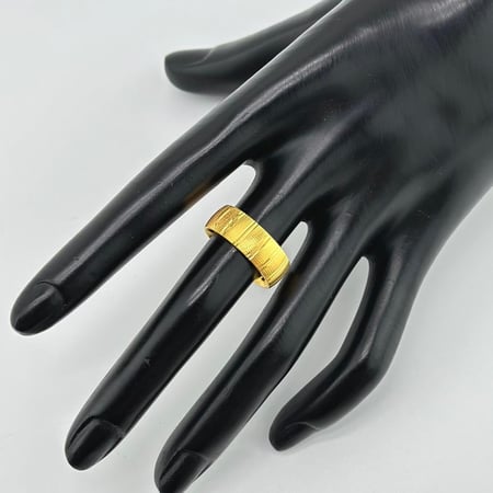 دبلة ذهب عيار 21 من مجوهرات الشلوي