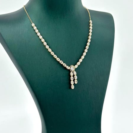 عقد ذهب أصفر عيار 18 من مجوهرات الشلوي