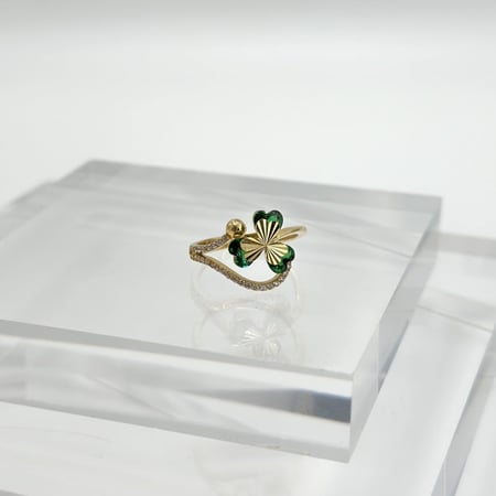 خاتم ذهب اصفر عيار 18 من مجوهرات الشلوي