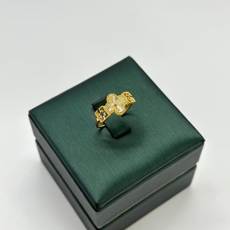 خاتم ذهب اصفر عيار 21 من مجوهرات الشلوي