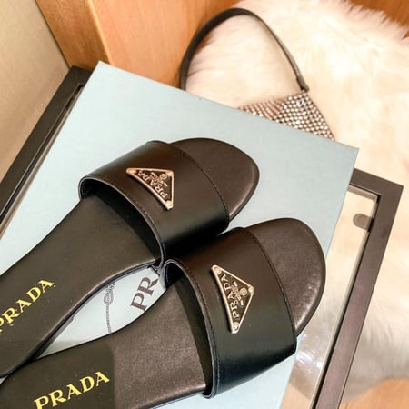 سليبر prada