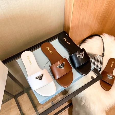 سليبر prada