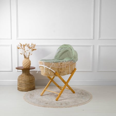 سلة موسى قش بقماش اللينن تيفاني بإطراف مكشكشة